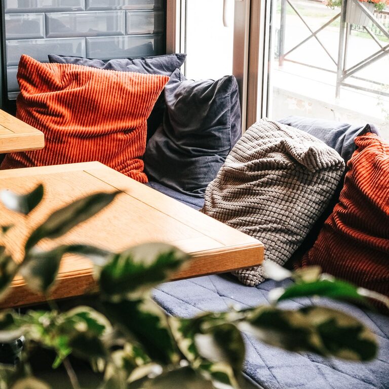 Tips for Creating a Cozy and Inviting Home Environment